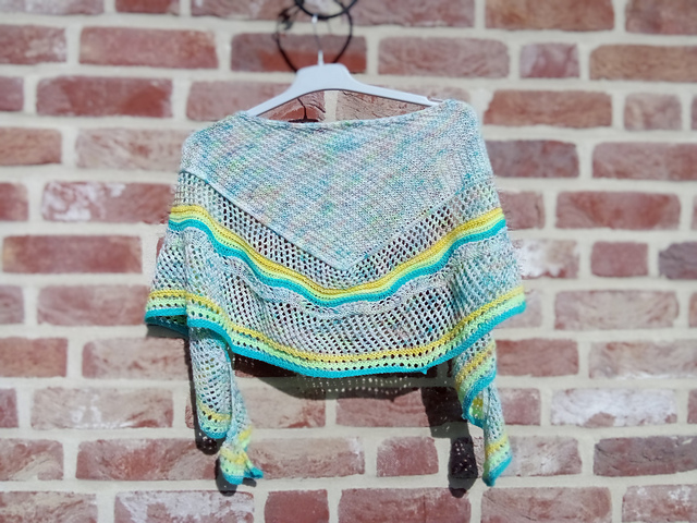 KONFETTI SHAWL